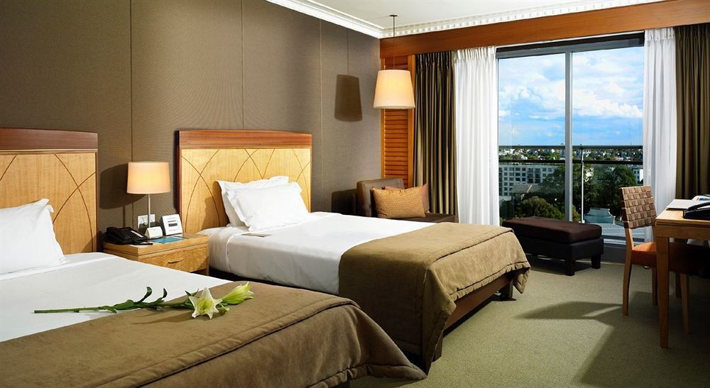 The Star Grand Hotel And Residences Сидней Экстерьер фото A room at the InterContinental Mauritius Resort & Spa